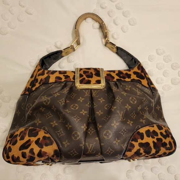 😍 AUTHENTIC Louis Vuitton LIMITED EDITION Leopard Polly GM handbag - Picture 3 of 16
